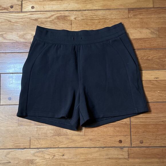 Lululemon Scuba High-Rise Short 5" - Picture 5 of 16